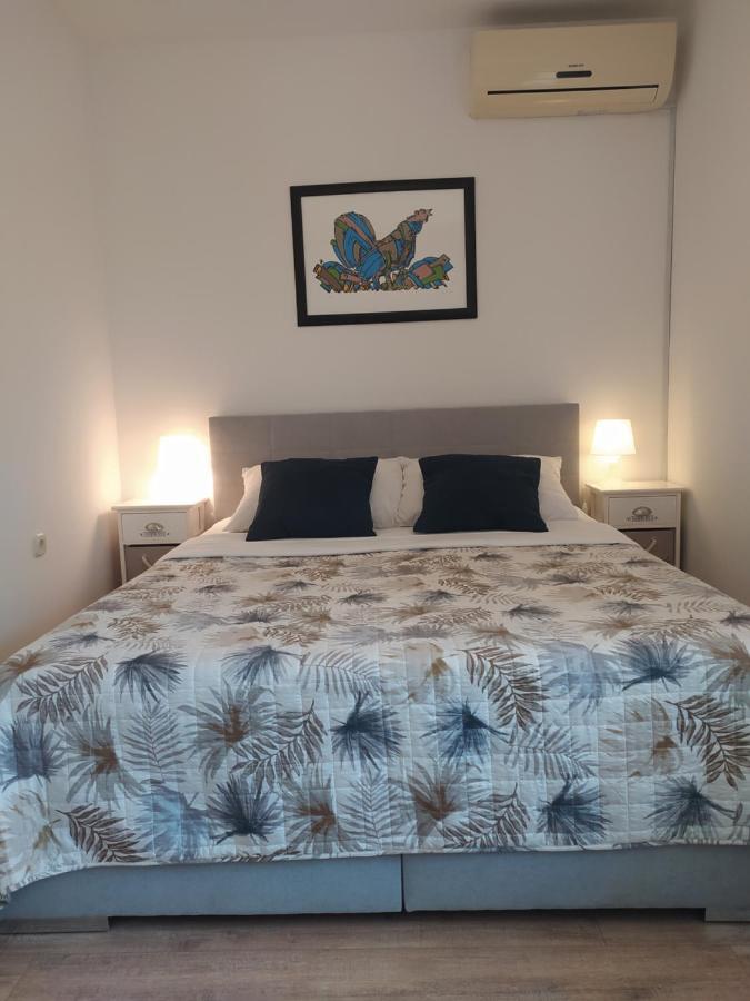زادار Apartment & Rooms Poppy Rose المظهر الخارجي الصورة