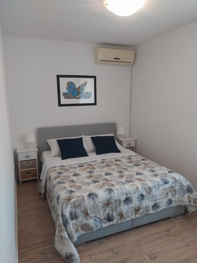 زادار Apartment & Rooms Poppy Rose المظهر الخارجي الصورة