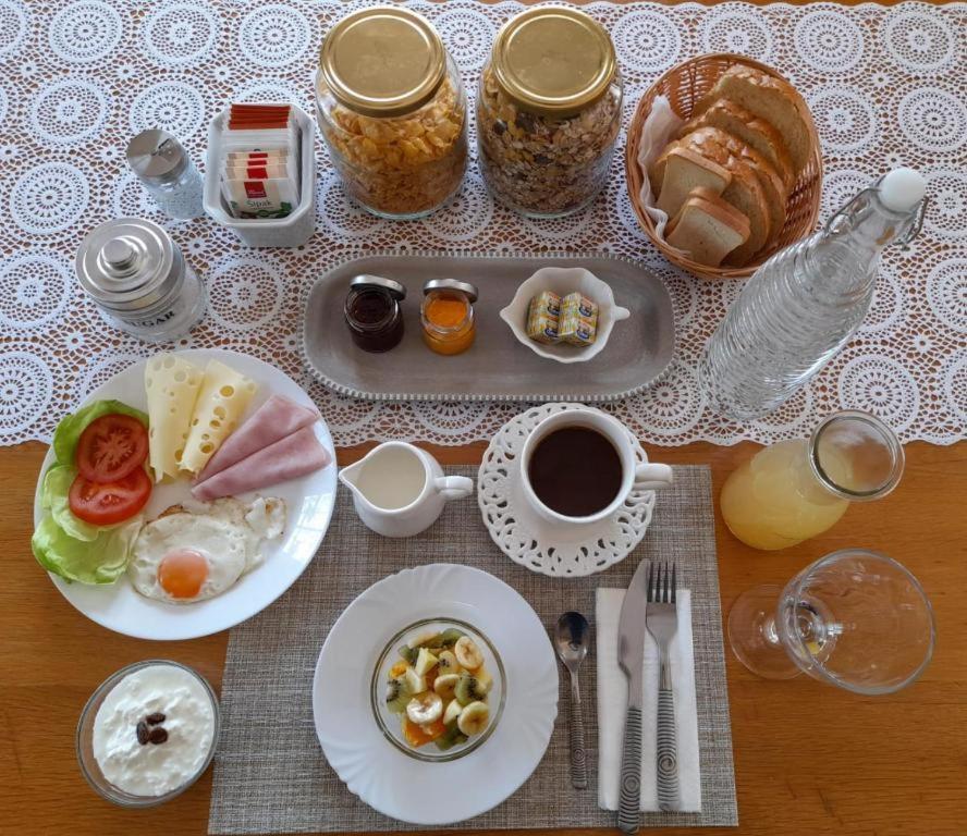 زادار Apartment & Rooms Poppy Rose المظهر الخارجي الصورة