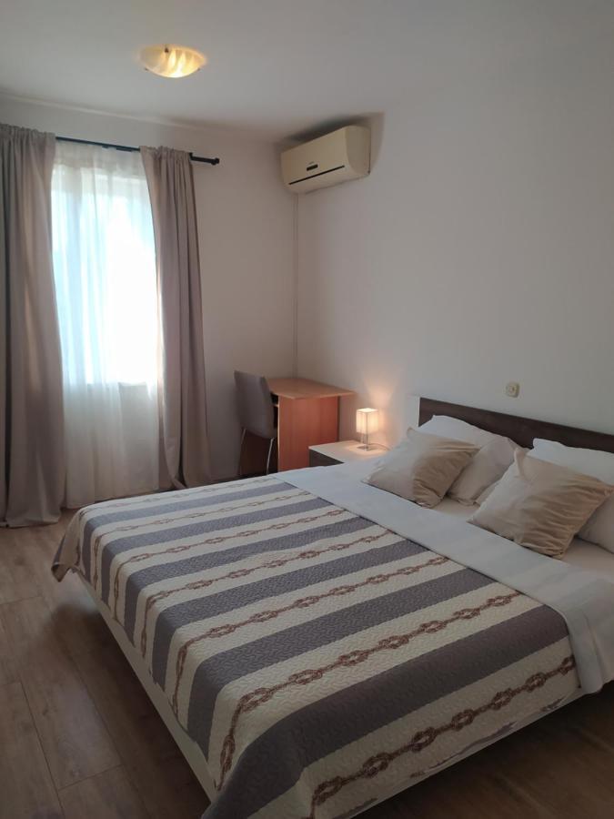 زادار Apartment & Rooms Poppy Rose المظهر الخارجي الصورة