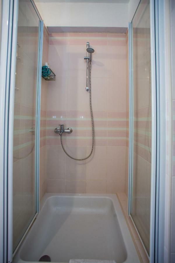 زادار Apartment & Rooms Poppy Rose المظهر الخارجي الصورة