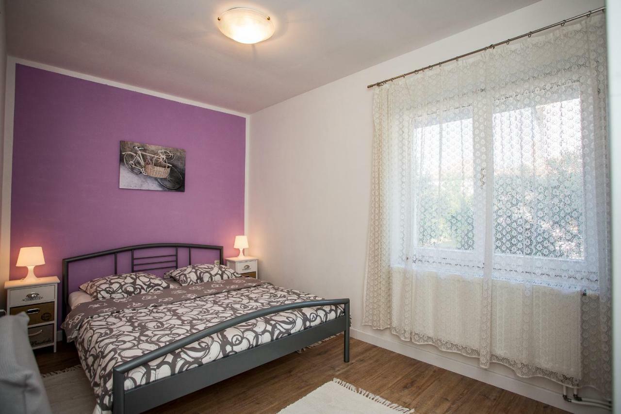 زادار Apartment & Rooms Poppy Rose المظهر الخارجي الصورة